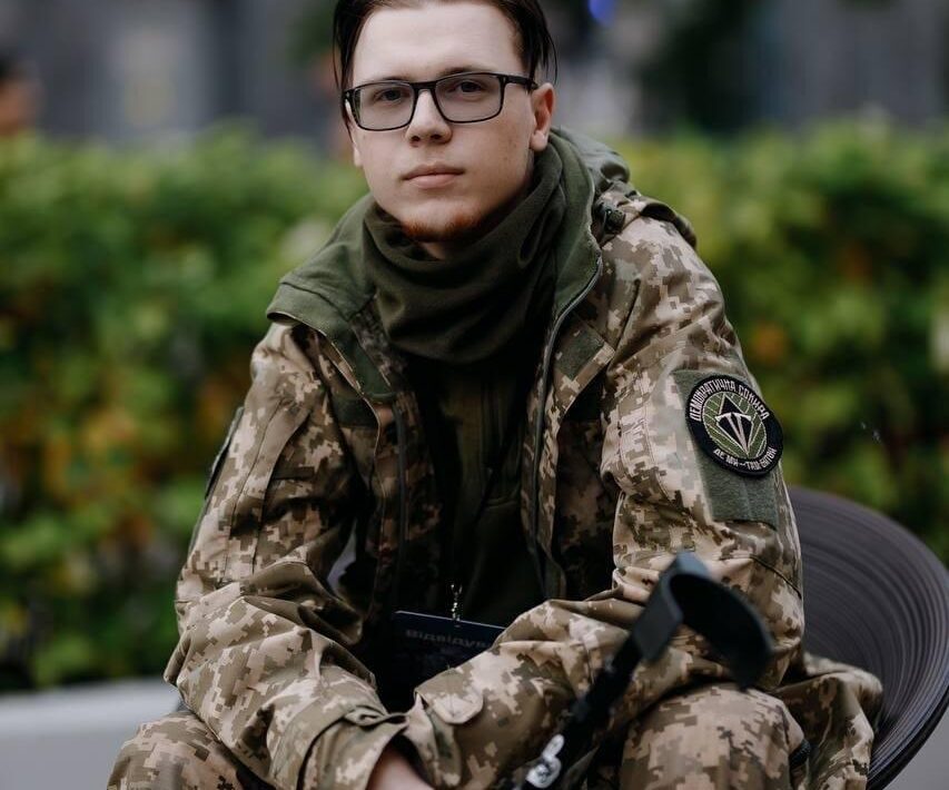 Допомога поруч: як фахова психологічна підтримка змінює життя ветеранів та ветеранок