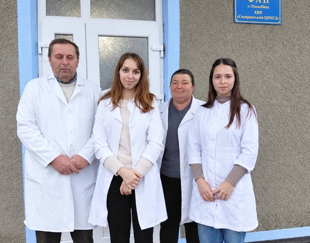 Мобільна бригада КНП «Сокирянський ЦПМСД» продовжує роботу задля здоров’я громади!